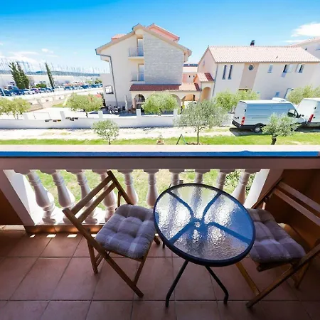 Apartment Vesna Bibinje